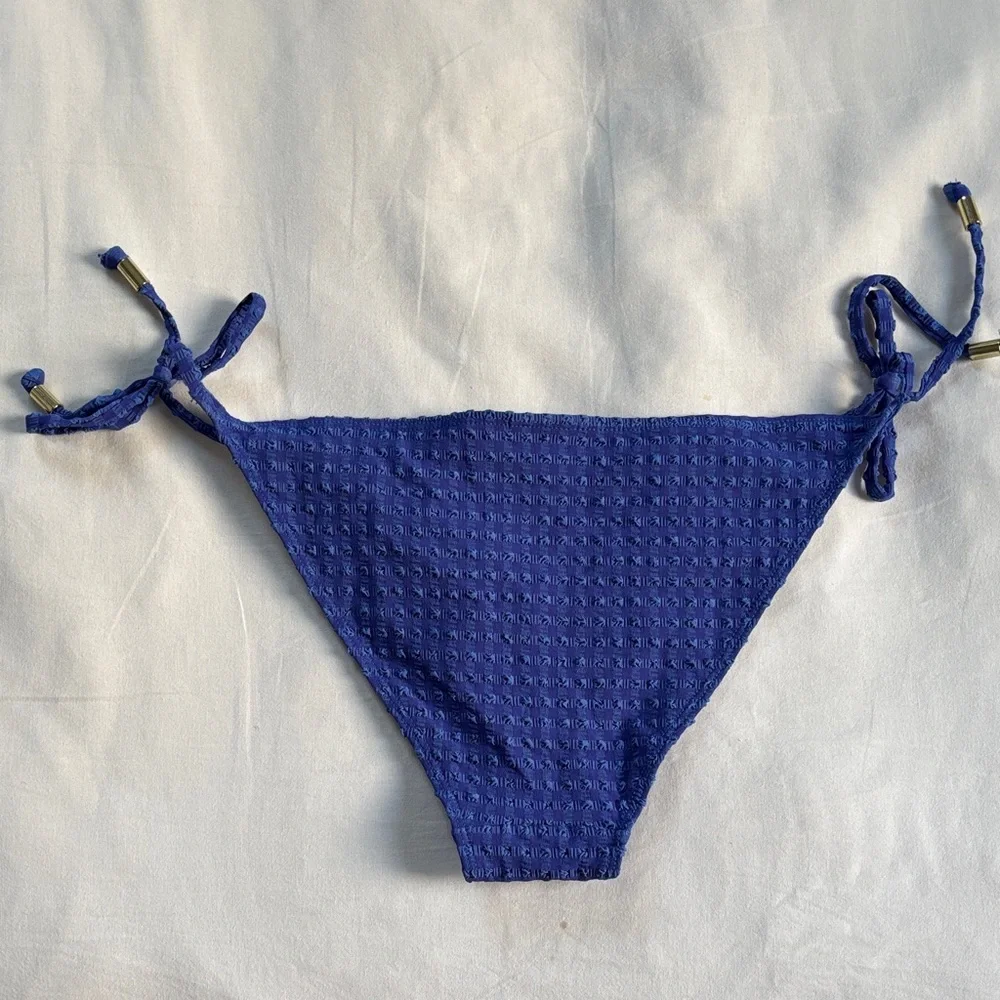 Blue Textured String Bikini Set - Picture 7 of 11